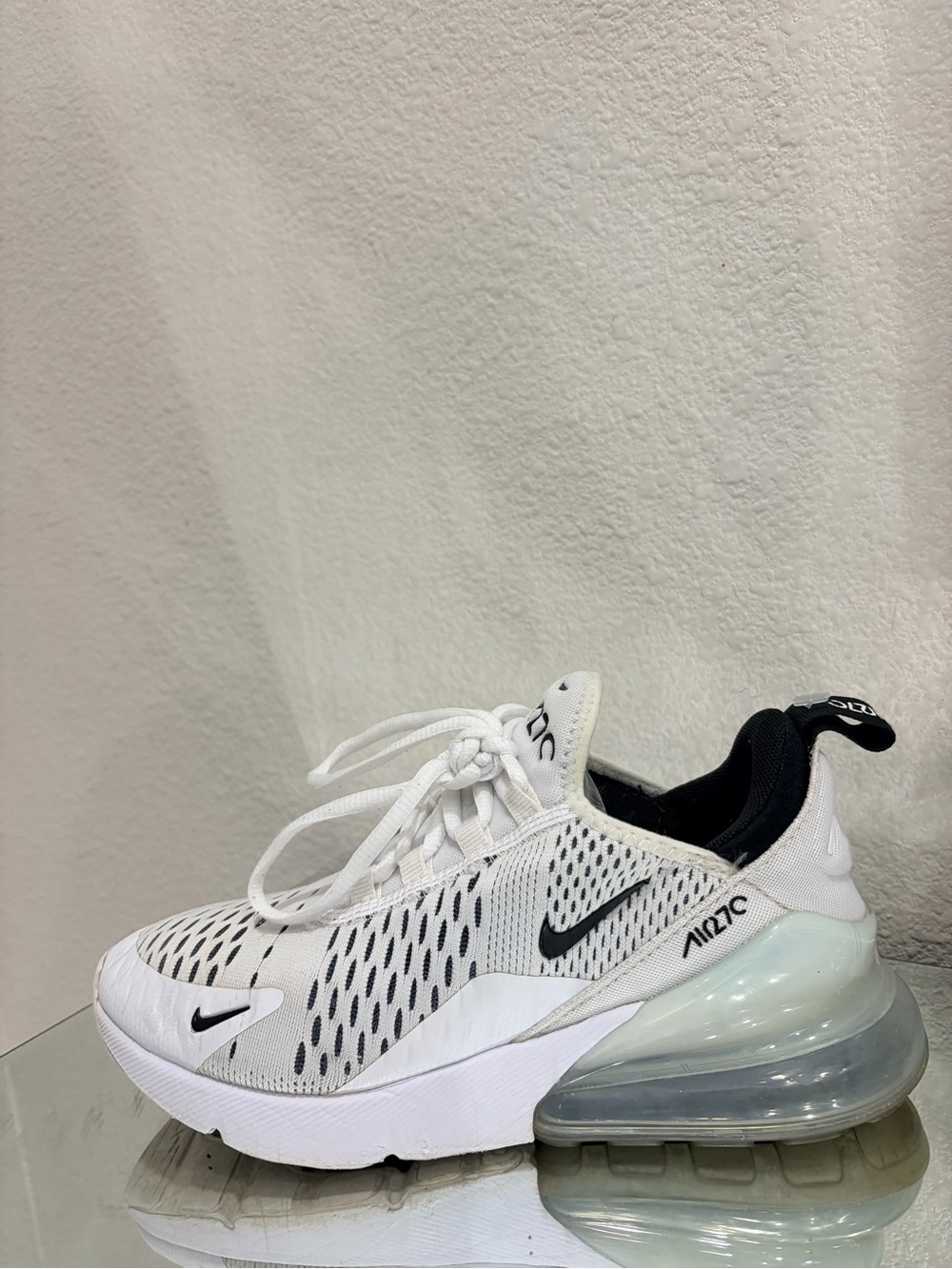 Nike Women's White Black Air Max 270 Athletic Sneakers - Picture 2 of 3